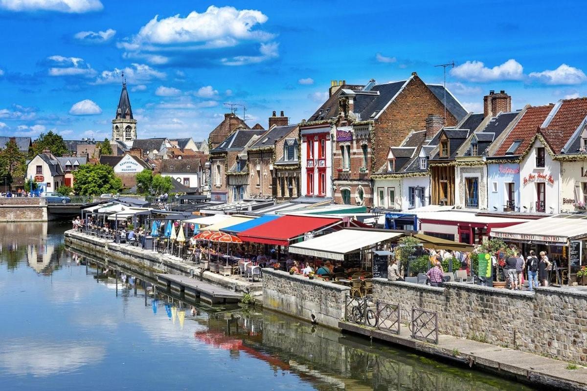 / Calme Pres De L'etang St Pierre. Apartment Amiens